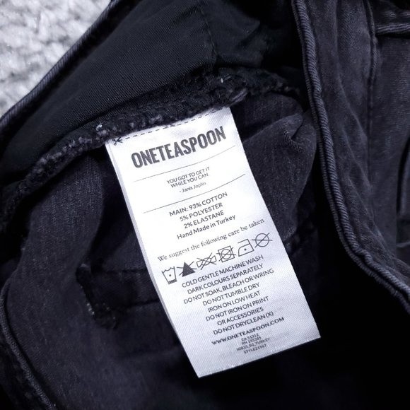 One Teaspoon 2020 Black Swan Denim Mini Skirt Size 25 Nwt Raw Cutoff Hem Stretch — image 7 of 8
